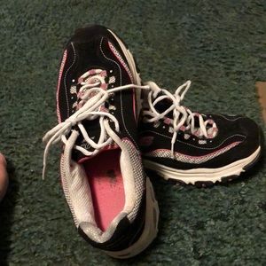 D’Lites Skeeters.  No issues with these shoes